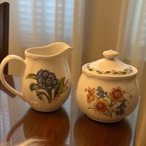 Floral Creamer and Sugar Set